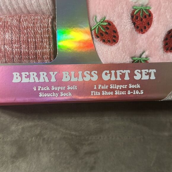 Aero Berry Bliss Pink Heather White 4 Pack Soft Slouchy Sock Slipper Gift Set - Picture 4 of 8